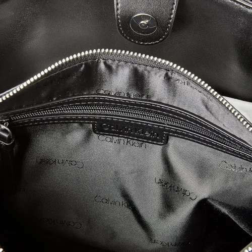 Vista 6 de Calvin Klein Bolsa Penny con triple compartimento