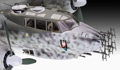 Vista 4 de Revell Nivel alemán 1/48 Luftwaffe Dornier 217J-1/2 Modelo de plástico 03814