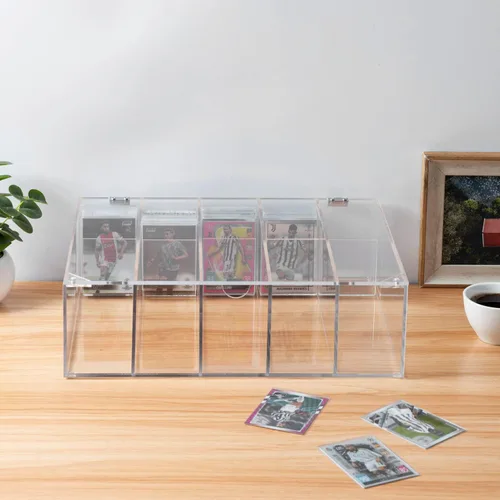 Vista 2 de MyGift Caja de almacenamiento de tarjetas coleccionables de 5 compartimentos, funda protectora de acrílico transparente de alta calidad