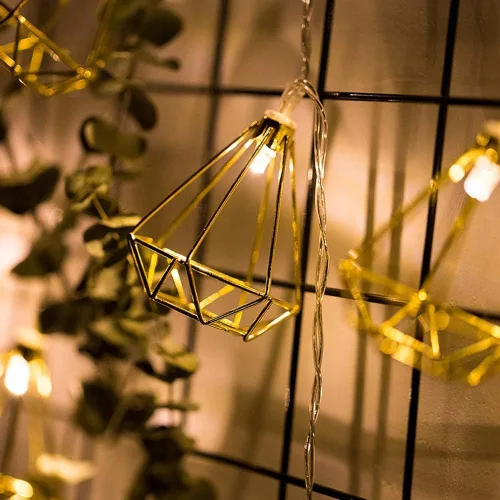 Vista 3 de Luces geométricas de metal, 3M 20 luces LED de hadas de diamantes alimentadas por pilas, luces geométricas de oro rosa para dormitorio, boda Diamond