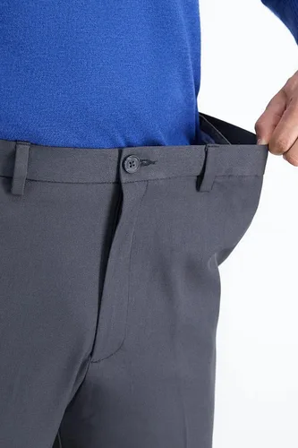 Vista 4 de Haggar Men's Cool 18 Pro Classic Fit Flat Front Pant-Regular and Big & Tall Sizes