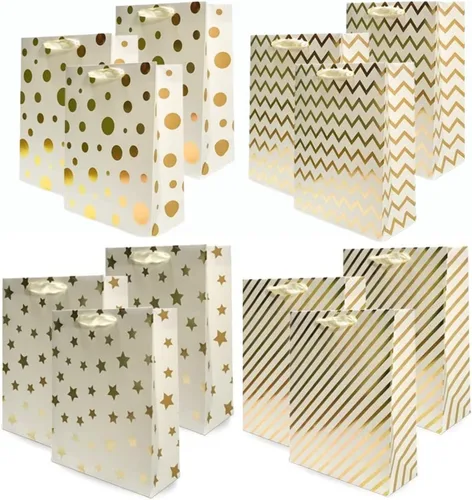 Vista 10 de UNIQOOO 12 bolsas de regalo de Navidad doradas metálicas a granel con etiqueta, grandes de 12.5 x 10.5 pulgadas, copos de nieve surtidos, renos