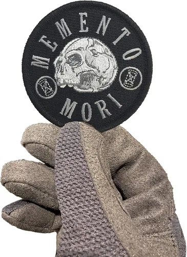 Vista 3 de Memento Mori "Remember Death" - Parche de moral bordado (negro)