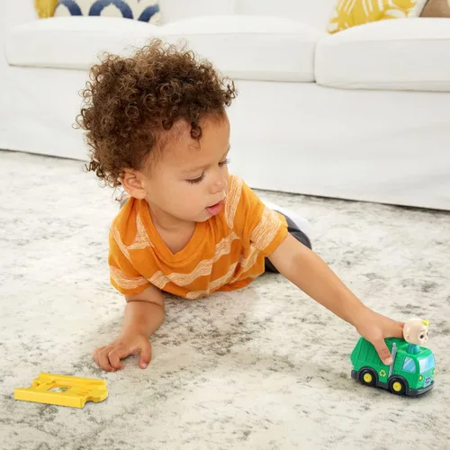 Vista 5 de VTech CoCoMelon Go! Go! Smart Wheels Camión y pista de reciclaje de JJ