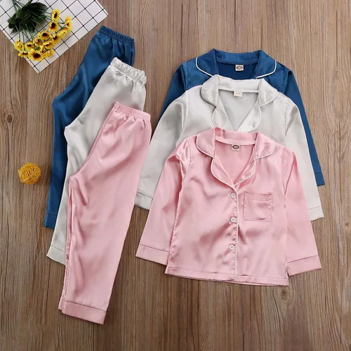 Vista 4 de Conjunto de pijama de satén con botones y pantalones largos, ropa de dormir para niños y niñas