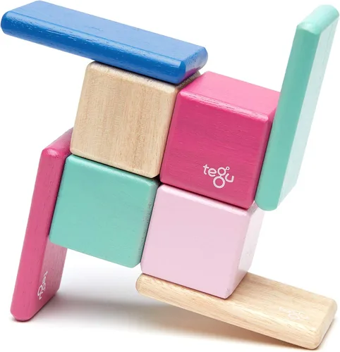 Vista 6 de Juego de bloques de madera magnéticos Tegu Pocket Pouch de 8 piezas, Blossom