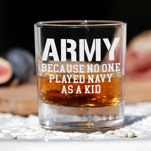 Vista 4 de Divertido vaso de whisky del ejército de los Estados Unidos – Regalos militares grabados para papá – 11 oz Army Because Nadie nunca jugó a la marina