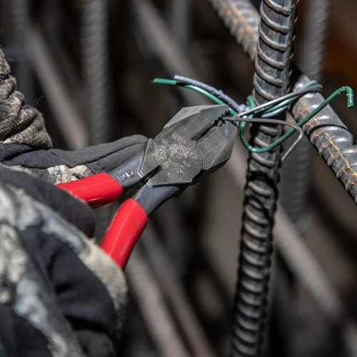 Vista 4 de Klein Tools D201 – 7CSTA Alicate de metalúrgico con acordonado agresivo, 9 pulgadas