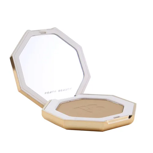 Vista 6 de Fenty Beauty by Rihanna Sun Stalk'r Instant Warmth Bronzer Bajan Gyal