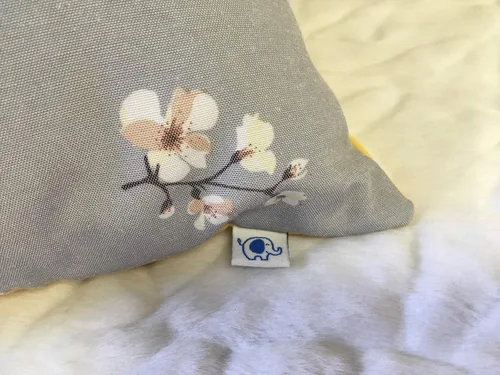 Vista 2 de Blue Elephant LLC Handmade Pillows with Cherry Flower Design 20 in x 20 in