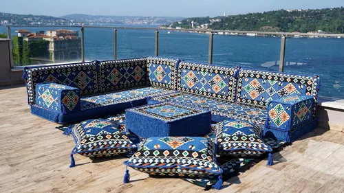 Vista 3 de arabicsofa Juego de asientos Jalsa en forma de L – Majlis árabe hecho a mano con almohadas de respaldo