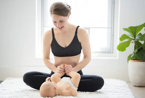 Vista 6 de Medela Sujetador de camiseta y comodidad de lactancia de maternidad