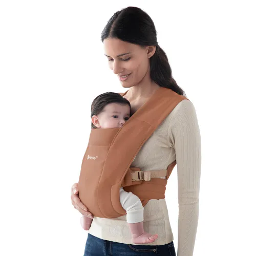 Vista 16 de Ergobaby Embrace Portabebés para Recién Nacidos hasta Niños Pequeños - Portabebés Ergonómicos Ligeros - Esenciales Acogedores (7-25 Libras), Tejido