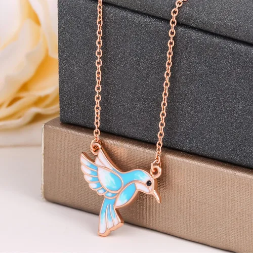 Vista 3 de JIANGYUE Collar con colgante de colibrí, joyería de pájaro para mujer, regalo de Navidad para ella