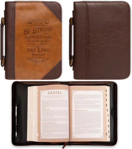 Vista 2 de Christian Art Gifts Funda clásica para la Biblia con texto en inglés "Do Not Be Afraid Joshua 1:9", piel sintética, caramelo/marrón, mediana