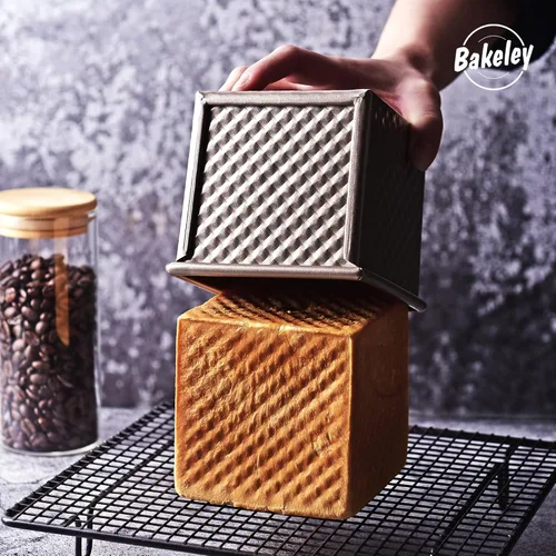 Vista 7 de Mini molde para pan Pullman con tapa, antiadherente rectangular de 0.25 kg, caja plana para tostar en horno (Oro champán)