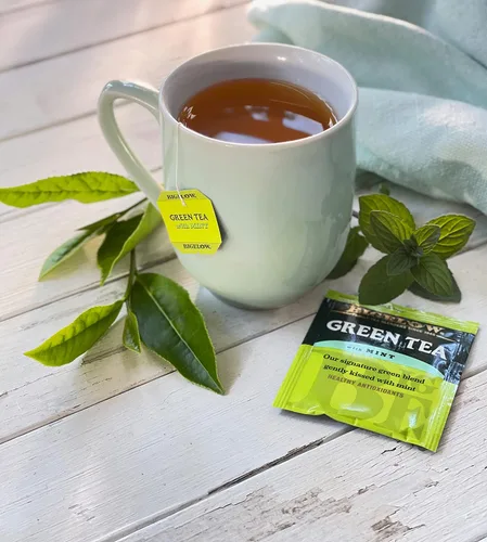 Vista 2 de Bigelow Té verde con melocotón, cajas de 20 unidades (paquete de 6) Té con cafeína con té verde y menta, 120 bolsas de té en total
