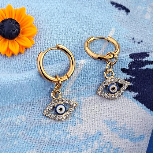 Vista 3 de Aretes de aro de mal de ojo para mujer, aretes de Hamsa pequeños, aretes de aro colgantes hipoalergénicos Hamsa Huggie