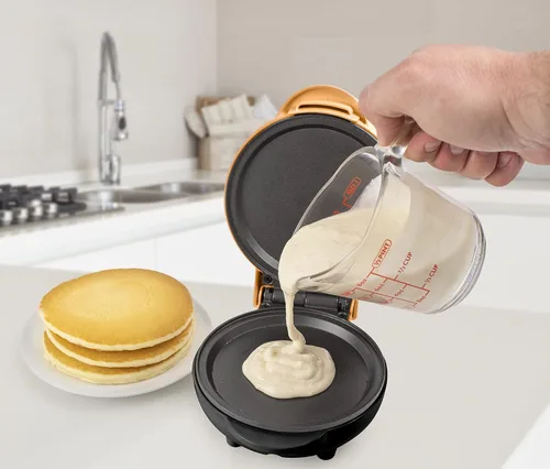 Vista 7 de Nostalgia MyMini - Plancha eléctrica personal, plancha antiadherente perfecta para dietas keto y bajas en carbohidratos, huevos, tortitas