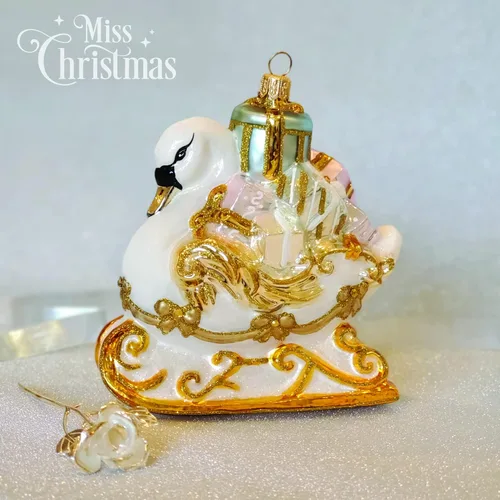 Vista 3 de EBE008 Miss Christmas 2026 Collection Gifts Galore - Adorno para árbol de Navidad de vidrio soplado