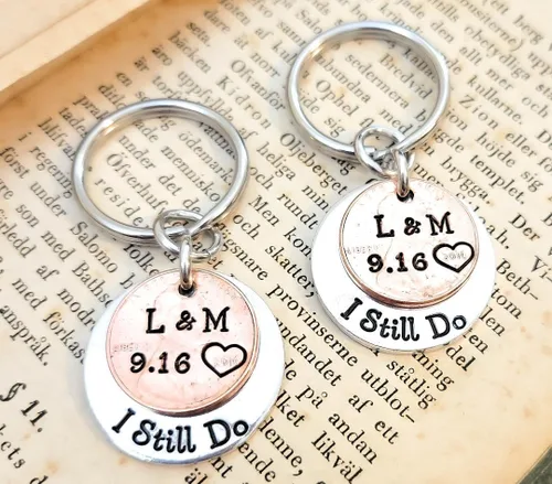 Vista 15 de Tucker's Trinkets And Treasures Personalized Anniversary Year Penny, I Still Do Key Chain, Wedding Anniversary, Couples Gift
