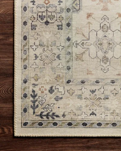 Vista 9 de Loloi Hathaway Collection HTH-04 Beige/Multi 2 pies 3 pulgadas x 3 pies 9 pulgadas, Alfombra de acento de 0.25" de espesor, suave, duradera