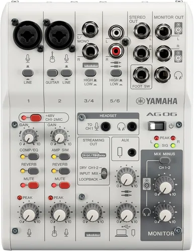 Vista 16 de Yamaha AG03MK2 Mezclador de bucle de transmisión en vivo negro de 6 canales/interfaz USB con Steinberg Software Suite