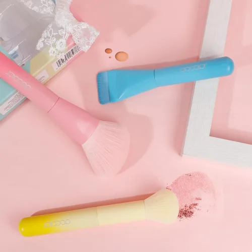 Vista 7 de docolor Brochas de Maquillaje 3 Piezas Base Polvo Rubor Brocha Premium Brocha de Maquillaje Facial Para Aplicar y Mezclar polvo, base, bronceador
