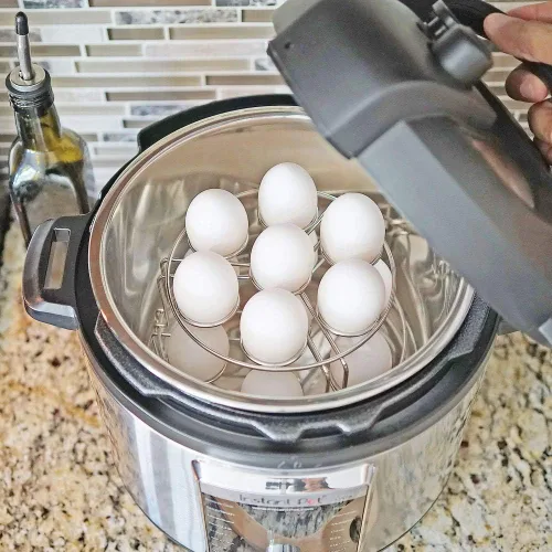 Vista 4 de Southern Homewares Huevos de acero inoxidable para cocinar al vapor Estante de encimera Soporte de huevo de presión Soporte de olla a presión Huevos