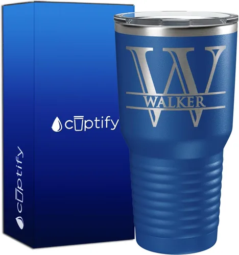 Vista 20 de Vaso personalizado de regalo de cumpleaños para mujeres y hombres, con monograma de escritura dividida, inicial y nombre grabado en negro, taza