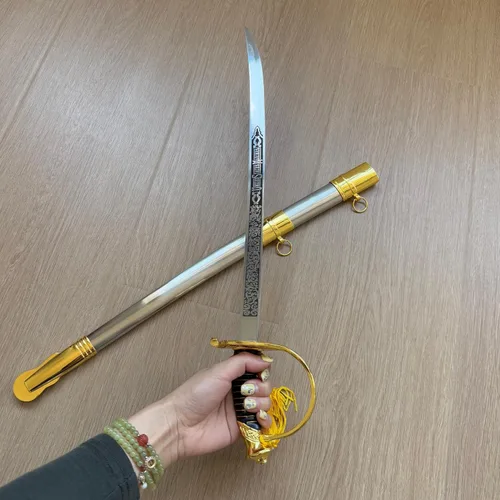 Vista 3 de Espada de comando ceremonial con funda a juego, hoja de patrón láser 2Cr13 23.6 in/23.6 pulgadas de longitud total 1.2 lbs/1.21 libras