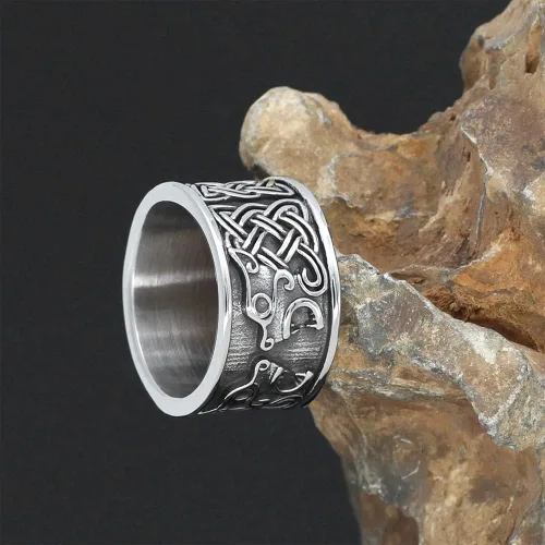Vista 2 de NIGHTCRUZ Anillo Fenrir de lobo vikingo, anillo de nudo celta con amuleto Veles de guardia eslava, joyería nórdica retro para hombre