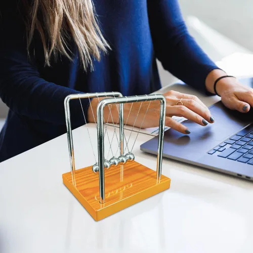 Vista 3 de Bolas de péndulo para decoración de bolas de equilibrio de Newton's Cradle