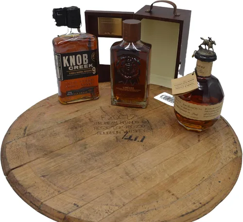 Vista 2 de Kentucky Bourbon - Tapa de barril de whisky - Lazy Susan - Estampado de destilería - Decoración de mesa de cocina Estampado aleatorio