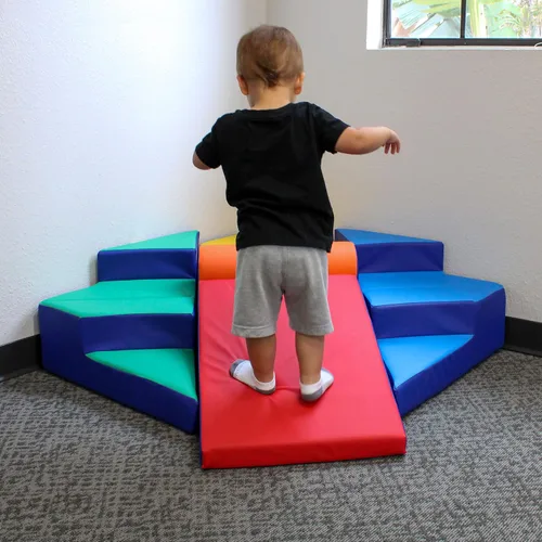 Vista 6 de FDP SoftScape Escalador de esquinas escalonadas y deslizantes, estructura de juego activo para interiores para niños pequeños y preescolares, espuma