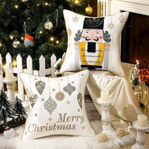 Vista 9 de Lewondr Funda de almohada decorativa de terciopelo suave de Navidad, paquete de 2, con bordado de ciervos, lujosa funda de cojín para sofá