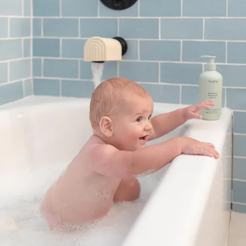 Vista 4 de mushie Cubierta de Caño de Baño Protector de Seguridad de Silicona Suave para Grifo de Bañera para Niños Ajuste Universal (Blush)