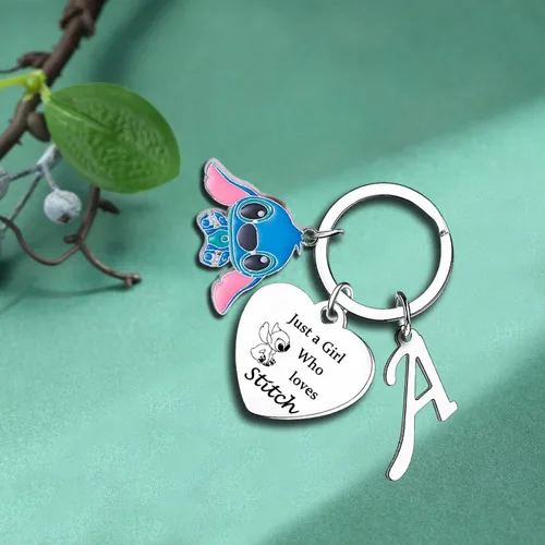 Vista 3 de Mebvdebe Llavero con letra inicial del alfabeto Ohana, regalo para niñas, amantes de la puntada, regalos Just A Girl Who Loves Stitch