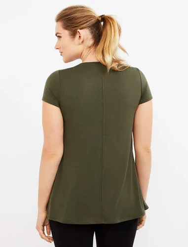 Vista 3 de Maternidad Plus tamaño Lift Up Relaxed Fit Tee de lactancia