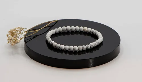 Vista 5 de LTC Designs Pulsera elástica de howlita blanca redonda brillante de 0.157 in, 6.5 pulgadas para hombres, mujeres y adolescentes, Gema, howlita