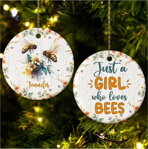 Vista 37 de Hyturtle Adorno de Navidad personalizado para amantes del panda rojo, adorno de cerámica con nombre personalizado de Just A Girl Who Loves Red