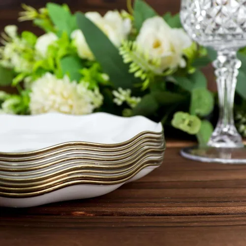 Vista 121 de Tableclothsfactory Paquete de 10 platos redondos de plástico negro de 6 pulgadas para ensalada de postre, platos desechables con borde ondulado