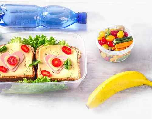 Vista 6 de Tanlade 24 recipientes de almacenamiento de alimentos para bebés, 7 onzas, pequeños recipientes de plástico con tapas, cuencos reutilizables