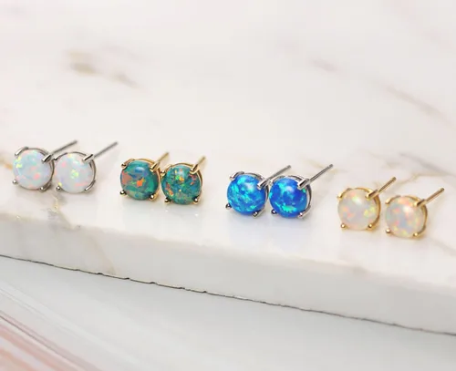Vista 4 de Michooyel Aretes de plata de ley con ópalo para mujer, chapados en oro de 18 quilates, 0.197 in, ópalo solitario, 4 puntas, aretes simples para mujer
