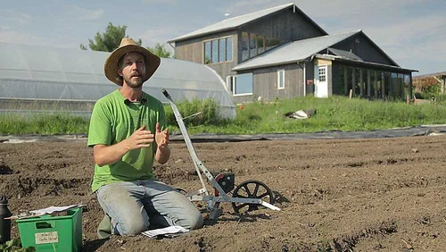 Vista 7 de The Market Gardener's Toolkit