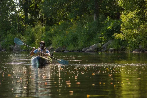 Vista 5 de Carlisle Magic Angler Kayak Paddle con cuchillas de polipropileno y eje de fibra de vidrio envuelto