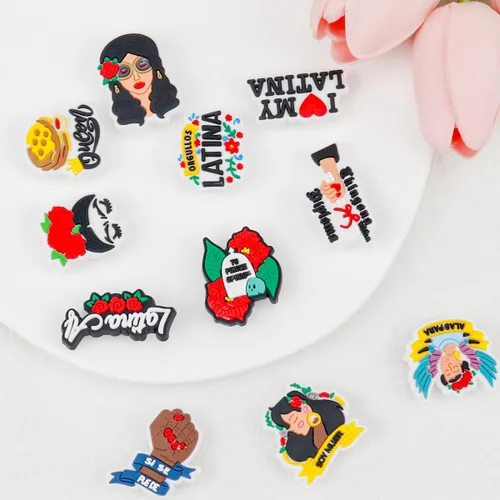 Vista 2 de Abalorio de cocodrilo para niños y niñas, dijes de cocodrilo para decoración de zapatos, dijes para zapatos para mujeres, PVC, latina, mexicana