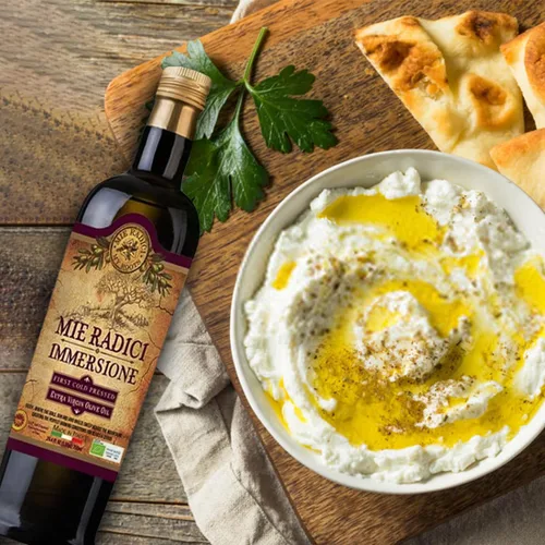 Vista 7 de Mie Radici Immessione D.O.P.- Aceite de oliva virgen extra prensado en frío orgánico Hecho de aceitunas sicilianas superiores Sabores afrutados