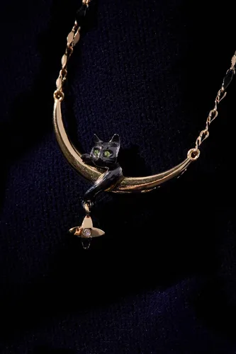 Vista 5 de Alex and Ani Celestial Bracelets with Sculptural Silhouette, Nickel-Free Design, Whimsical Accessory
