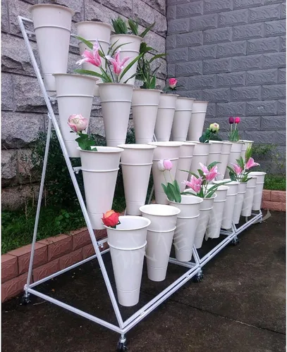 Vista 3 de U&Q - Soporte de metal para 3 plantas con ruedas, moderno estante para plantas con cubo de flores, soporte de exhibición de flores para interiores